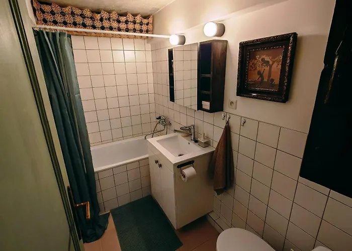 Magnolia With Free Parking Apartmán *